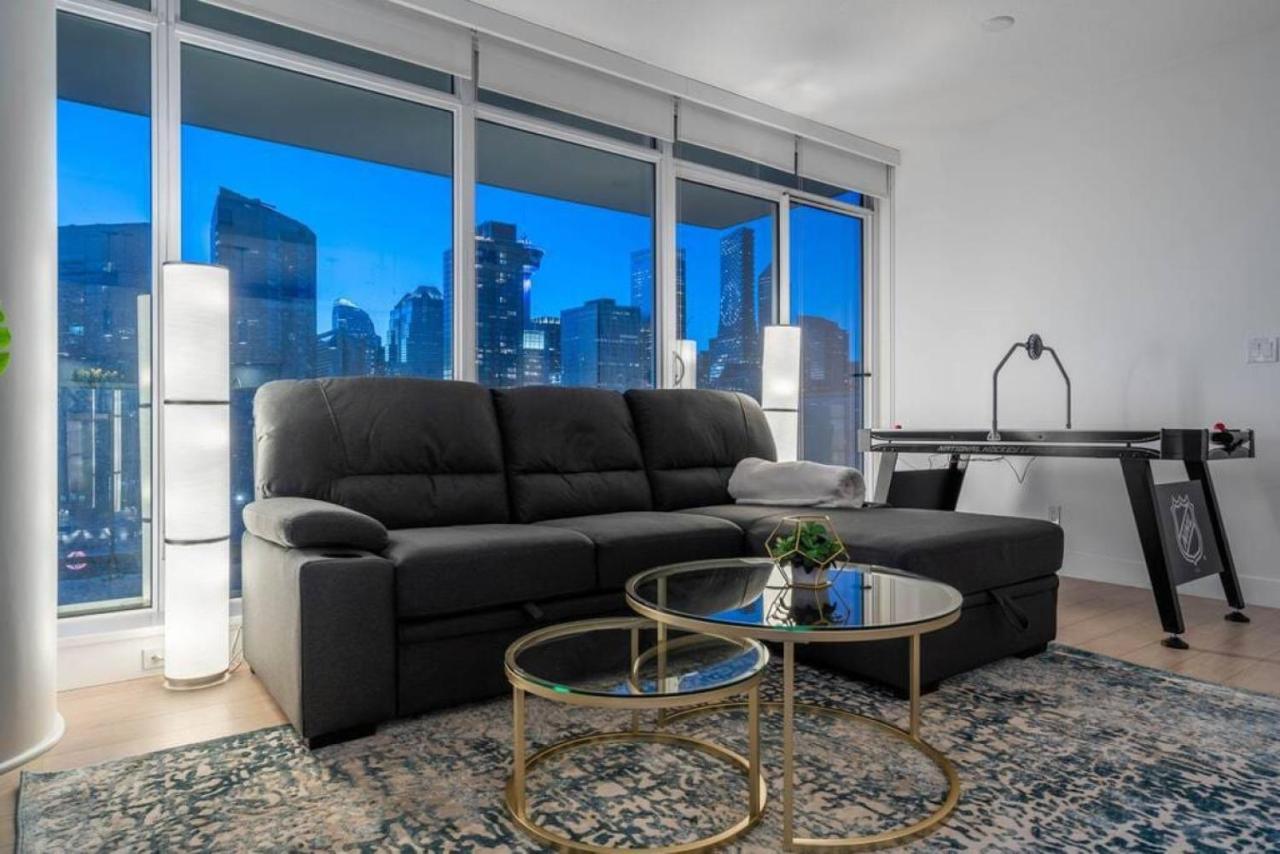 Luxury Apartment On The 9Th Floor Near Stampede, Complimentary Wine, 2 Car Ug Parking YYC Exterior foto